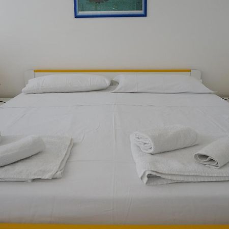סן ויטו לו קאפו Annalisa Apartments 300 M Dal Mare מראה חיצוני תמונה